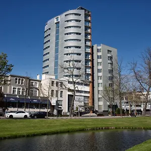 https://bilderberg-parkhotel.ihotelsrotterdam.com